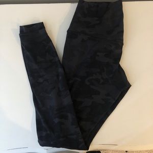 Lululemon Align Pant 28” dark/charcoal camo